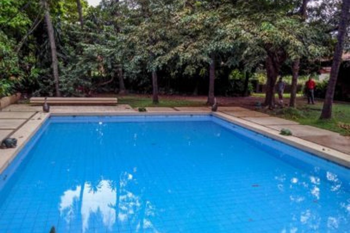 6 Bedroom House for Sale in Greenhills, San Juan, Metro Manila – photo 2