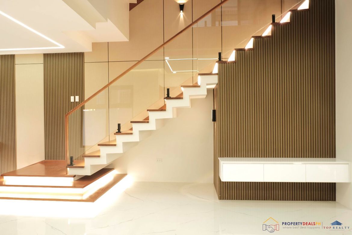 6 Bedroom House for Sale in Greenwoods Executive Village, San Miguel, Pasig, Metro Manila – photo 4