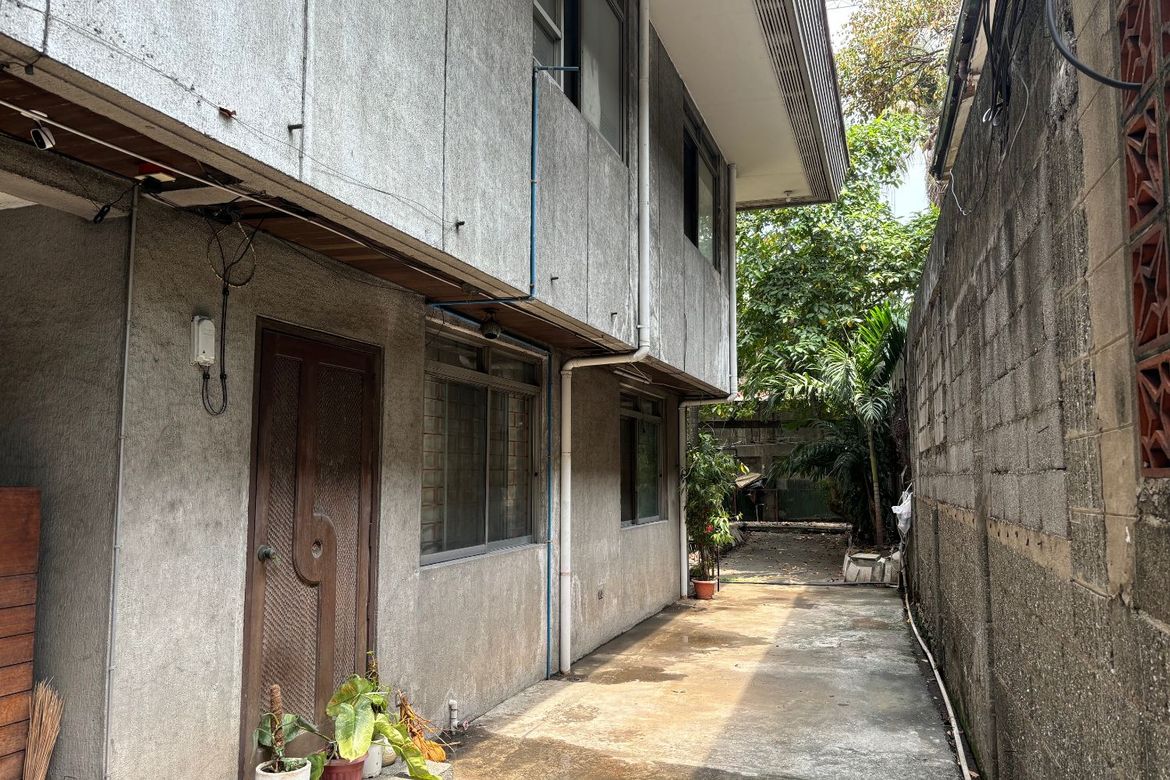 6 Bedroom House for Sale in Highway Hills, Mandaluyong, Metro Manila near MRT-3 Boni – photo 4