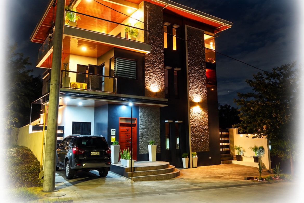 6 Bedroom House for Sale in Inchican, Silang, Cavite