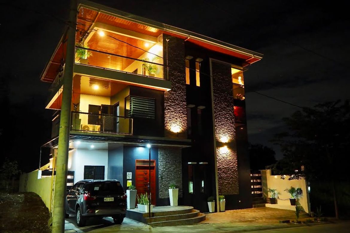 6 Bedroom House for Sale in Inchican, Silang, Cavite – photo 2