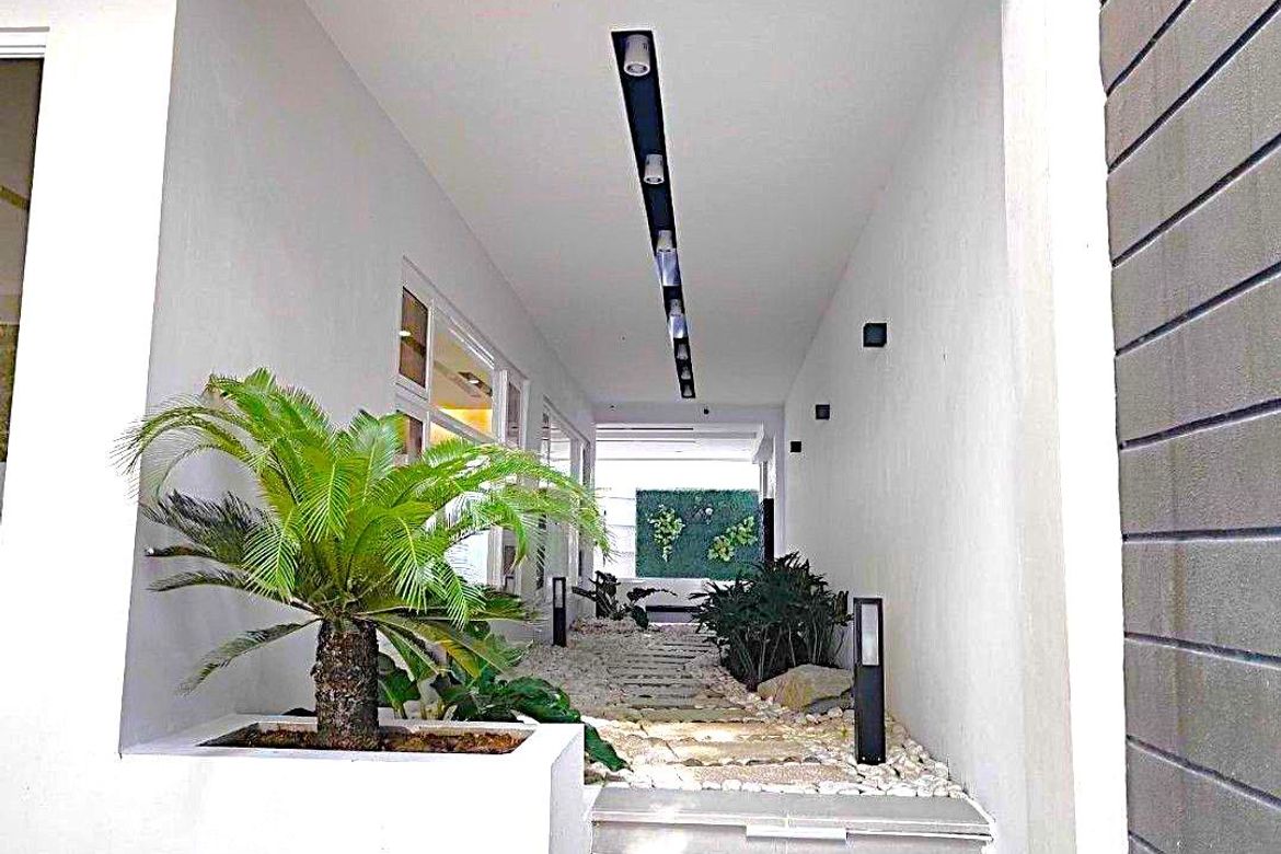 6 Bedroom House for Sale in Industrial Valley, Marikina, Metro Manila near LRT-2 Santolan – photo 7
