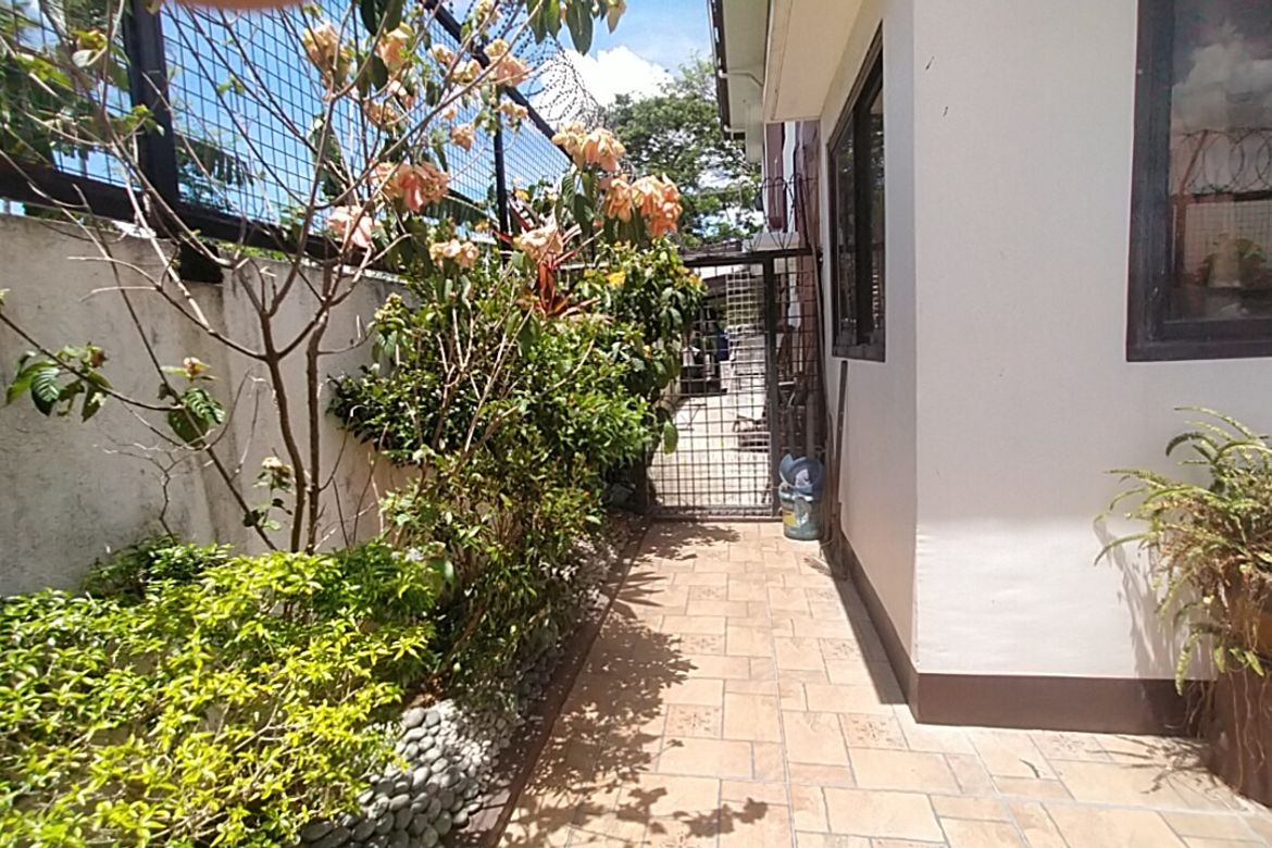 6 Bedroom House for Sale in Javalera, General Trias, Cavite – photo 8