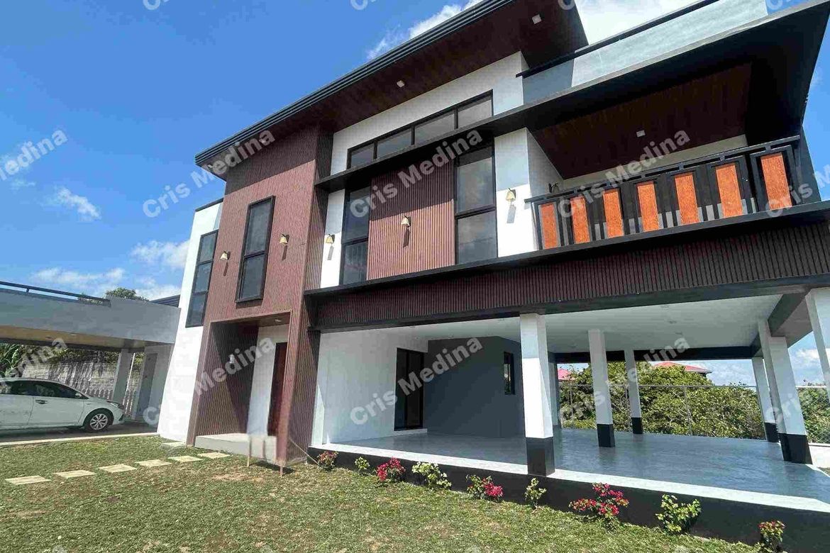 6 Bedroom House for Sale in Kaybagal South, Tagaytay, Cavite – photo 2