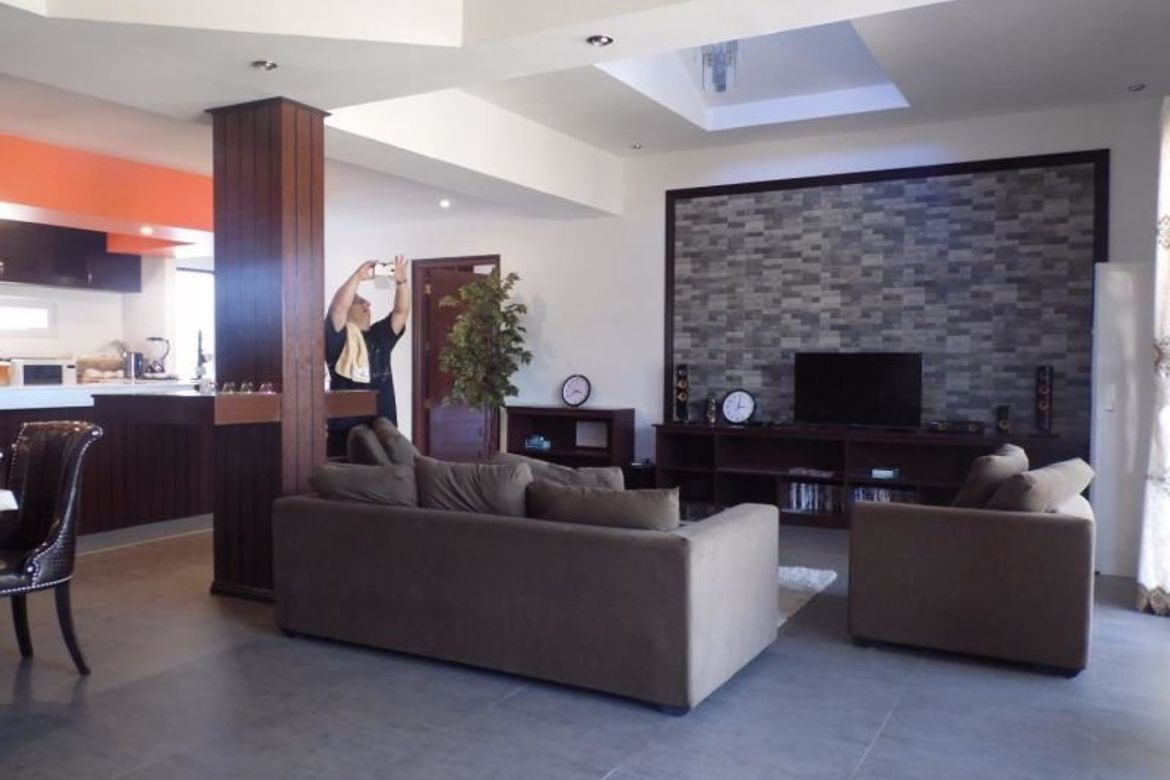 6 Bedroom House for Sale in Lourdes North West, Angeles, Pampanga – photo 6