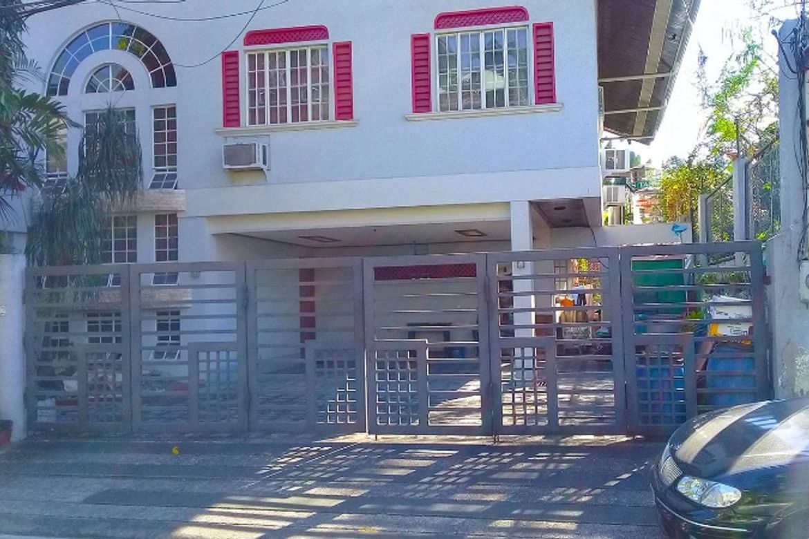 6 Bedroom House for Sale in Loyola Heights, Quezon City, Metro Manila – photo 2