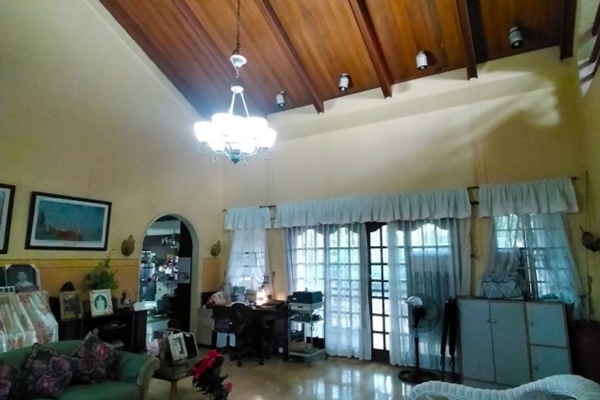 6 Bedroom House for Sale in Loyola Heights, Quezon City, Metro Manila – photo 4