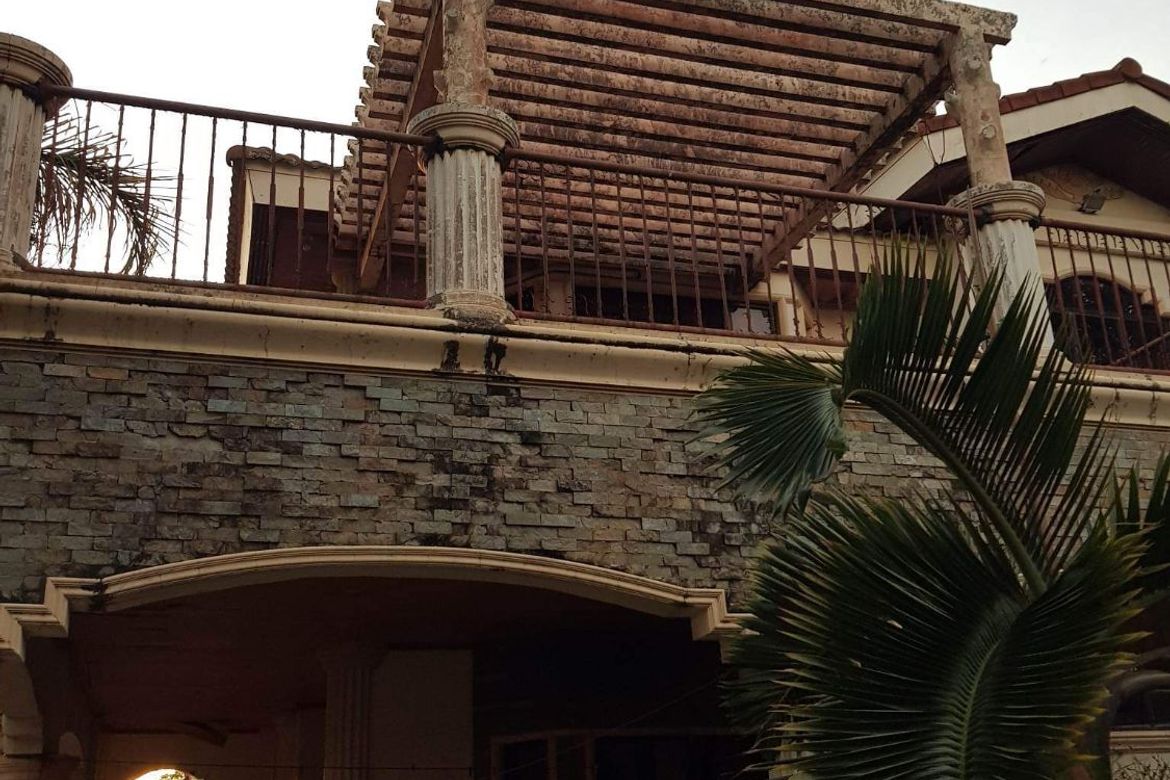 6 Bedroom House for Sale in Ma-Ao Barrio, Bago, Negros Occidental – photo 7