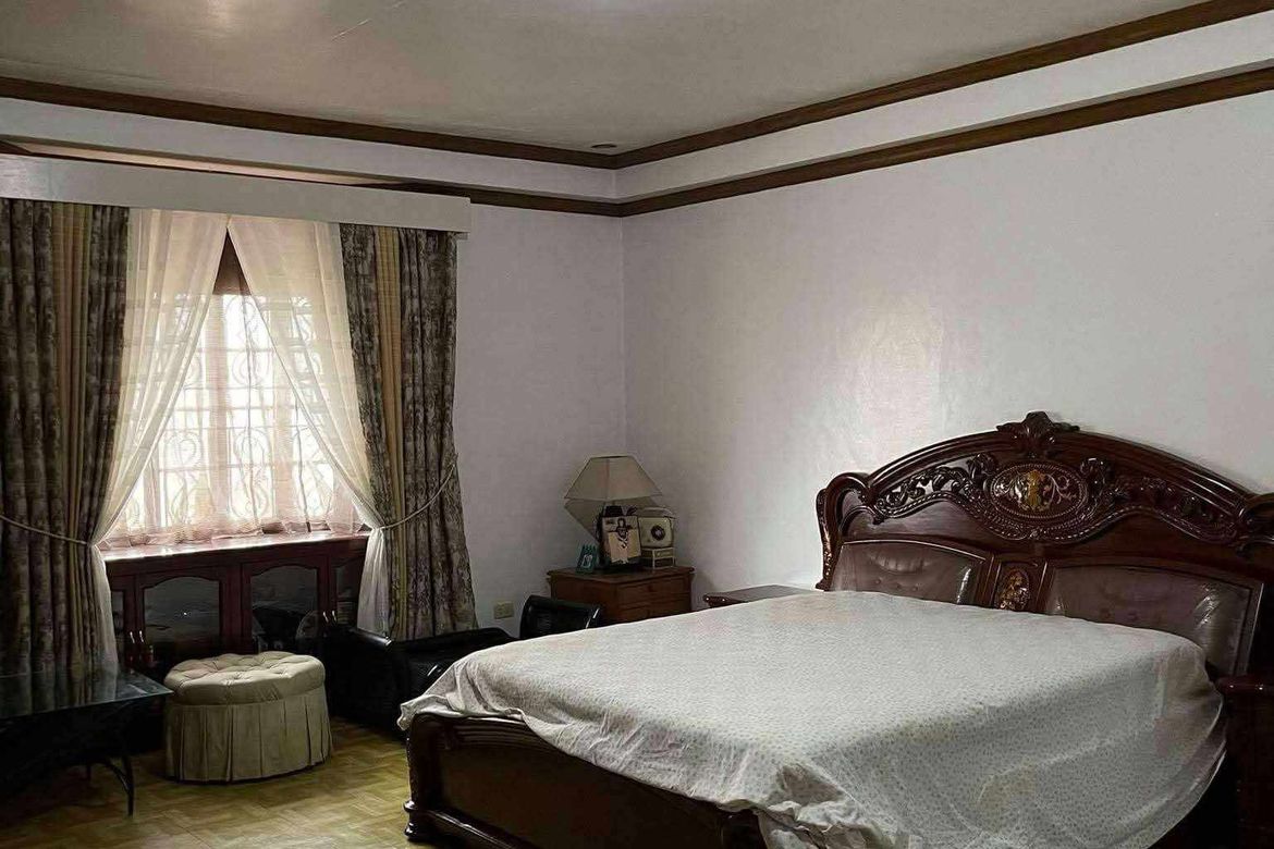 6 Bedroom House for Sale in Mabiga, Mabalacat, Pampanga – photo 4
