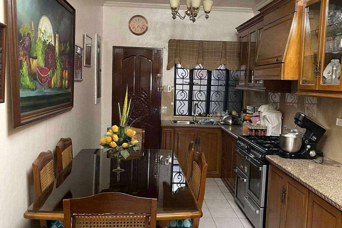 6 Bedroom House for Sale in Mabiga, Mabalacat, Pampanga – photo 5