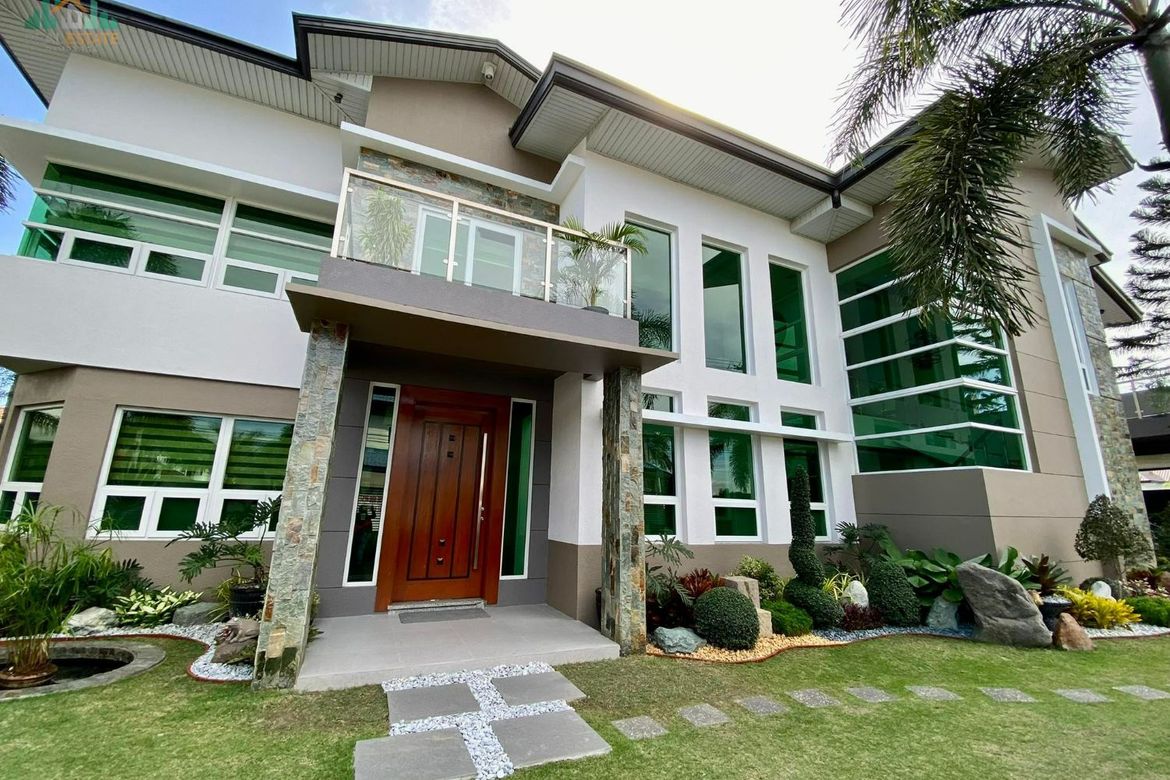 6 Bedroom House for Sale in Malabanias, Angeles, Pampanga – photo 2