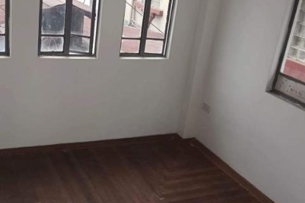 6 Bedroom House for Sale in Manila, Metro Manila near LRT-2 Legarda – photo 2