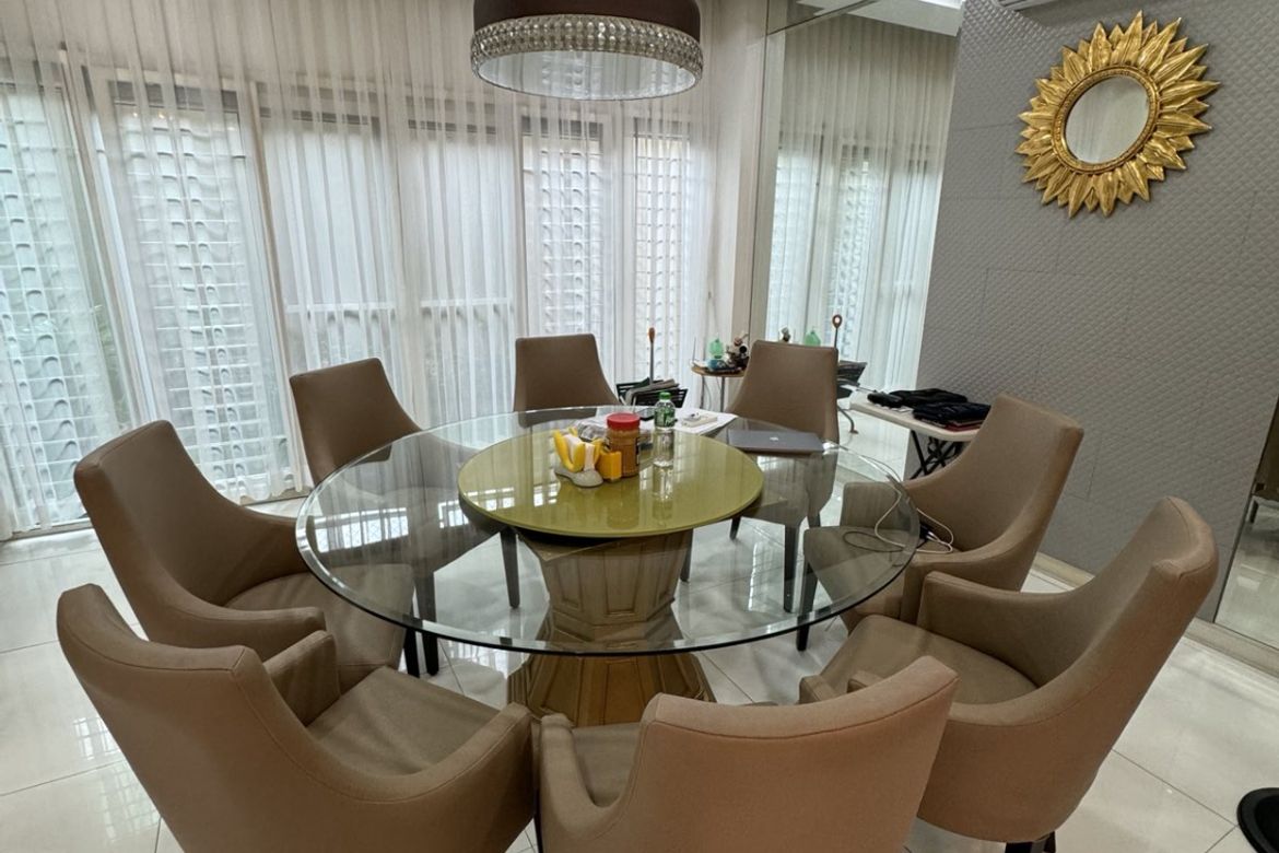 6 Bedroom House for Sale in Manila, Metro Manila near LRT-2 V. Mapa – photo 2