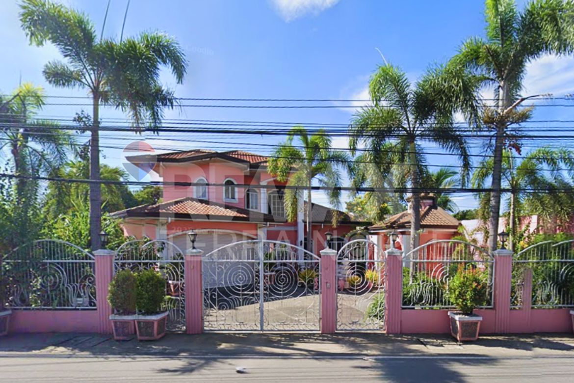 6 Bedroom House for Sale in Maningding, Santa Barbara, Pangasinan