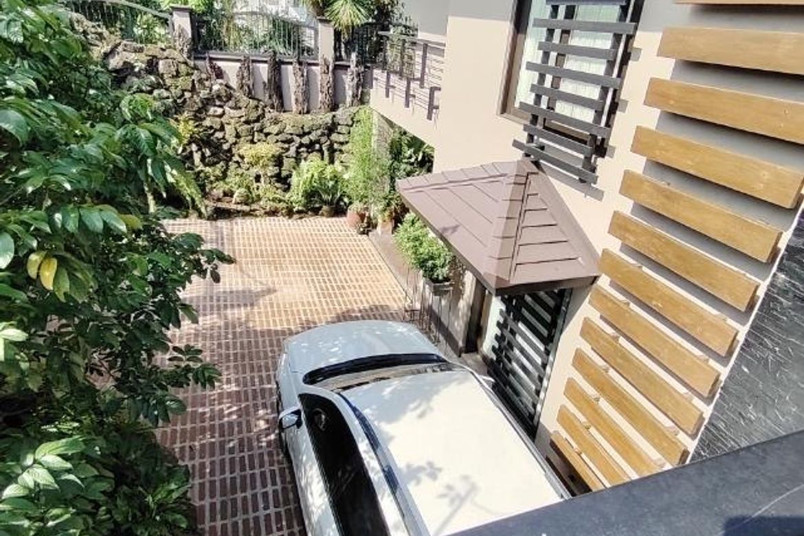 6 Bedroom House for Sale in Mariana, Quezon City, Metro Manila near LRT-2 Gilmore – photo 6