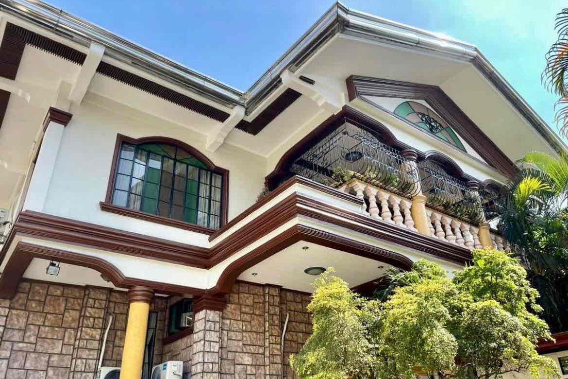 6 Bedroom House for Sale in Mariana, Quezon City, Metro Manila near LRT-2 Gilmore – photo 2