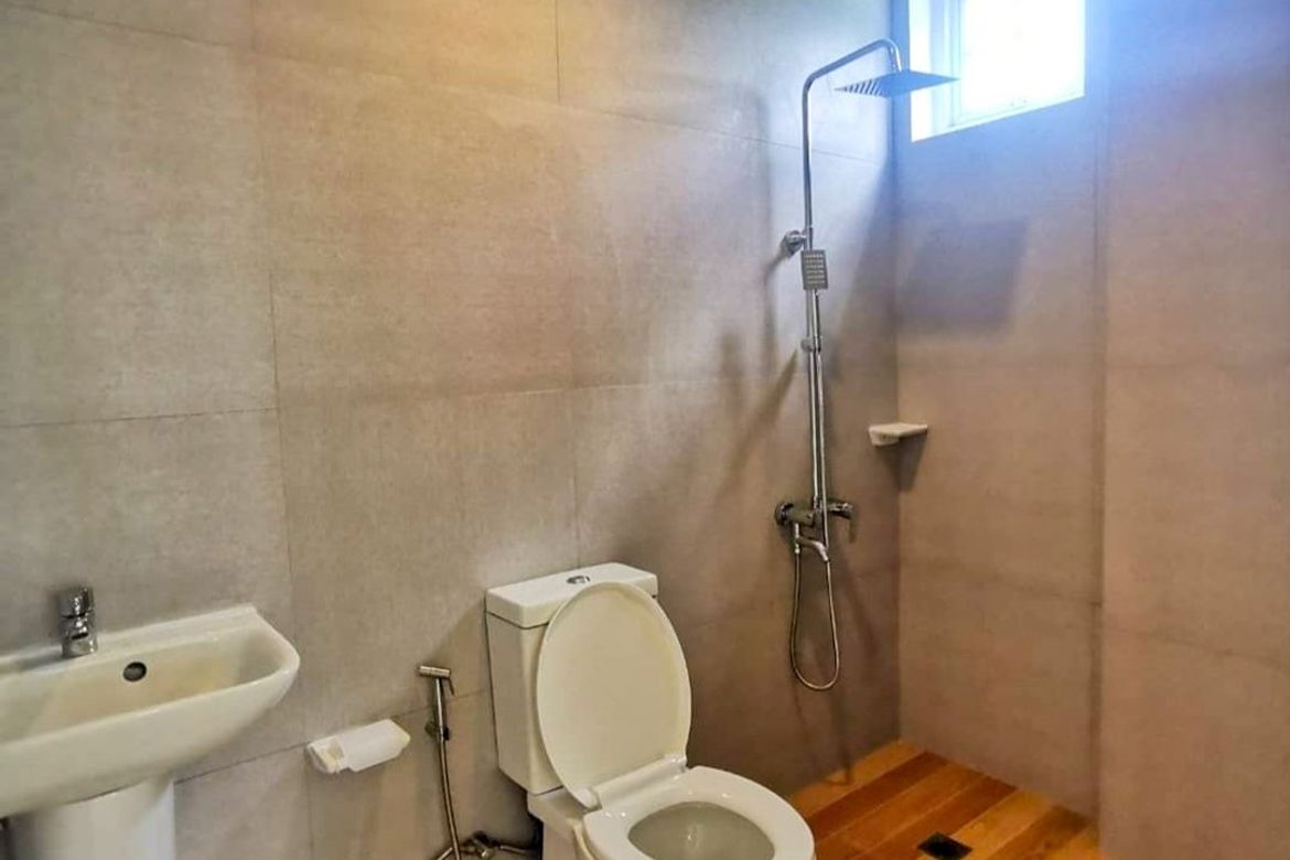 6 Bedroom House for Sale in Mayamot, Antipolo, Rizal