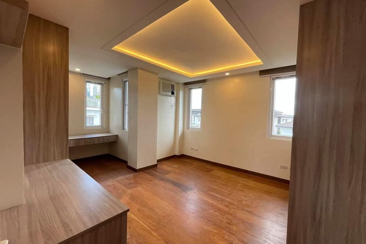 6 Bedroom House for Sale in McKinley Hill, Taguig, Metro Manila – photo 5