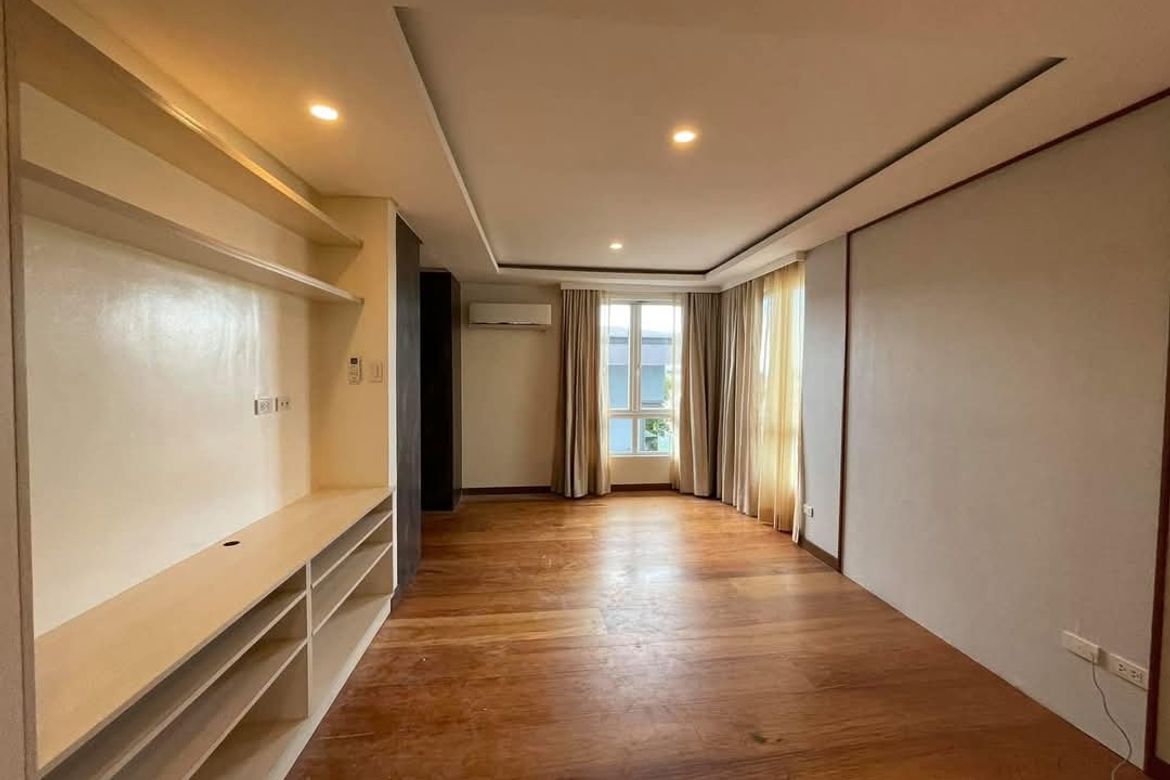 6 Bedroom House for Sale in McKinley Hill, Taguig, Metro Manila – photo 6