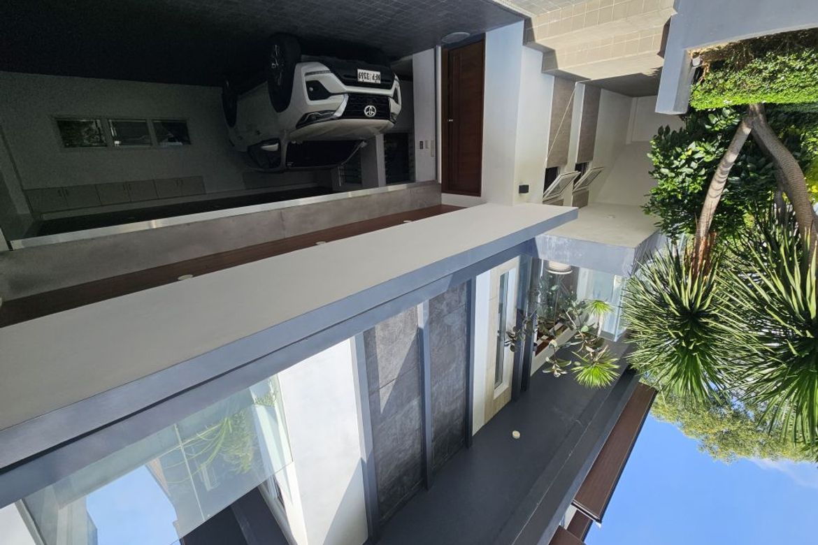 6 Bedroom House for Sale in McKinley Hill, Taguig, Metro Manila – photo 4