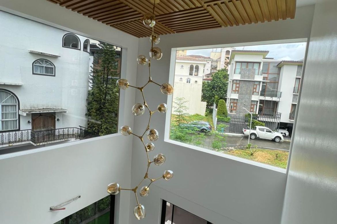 6 Bedroom House for Sale in McKinley Hill, Taguig, Metro Manila – photo 5
