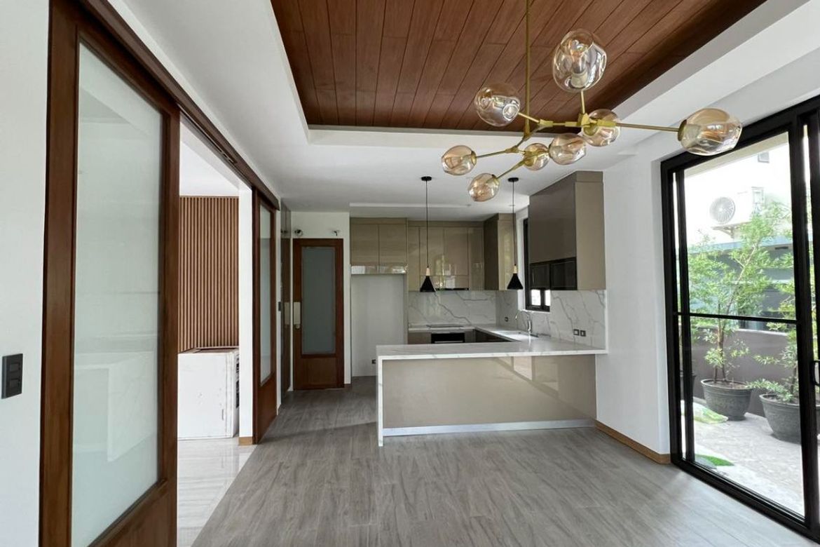 6 Bedroom House for Sale in McKinley Hill, Taguig, Metro Manila – photo 7