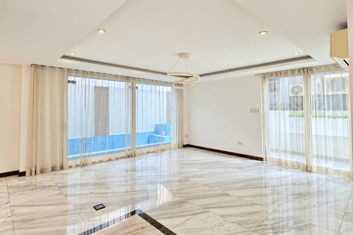 6 Bedroom House for Sale in McKinley Hill Village, McKinley Hill, Taguig, Metro Manila – photo 5
