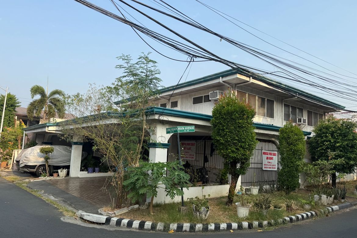 6 Bedroom House for Sale in Merville, Parañaque, Metro Manila – photo 4