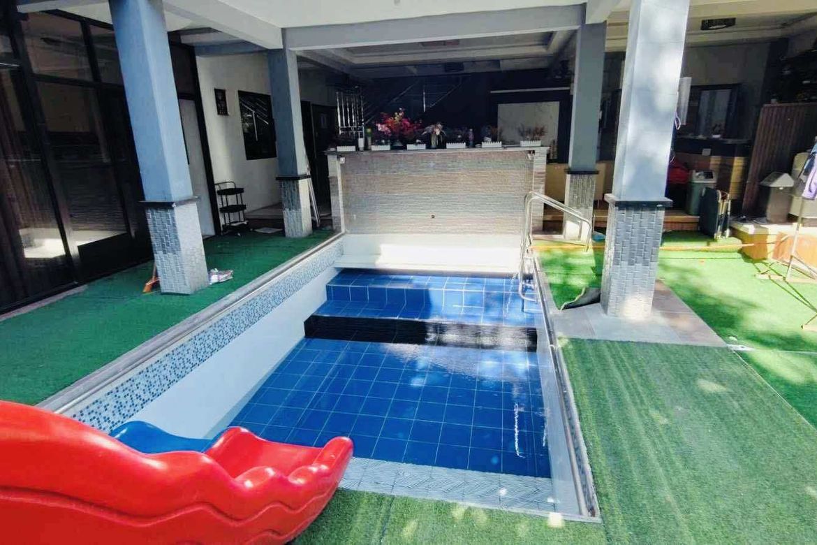 6 Bedroom House for Sale in Mining, Angeles, Pampanga – photo 2