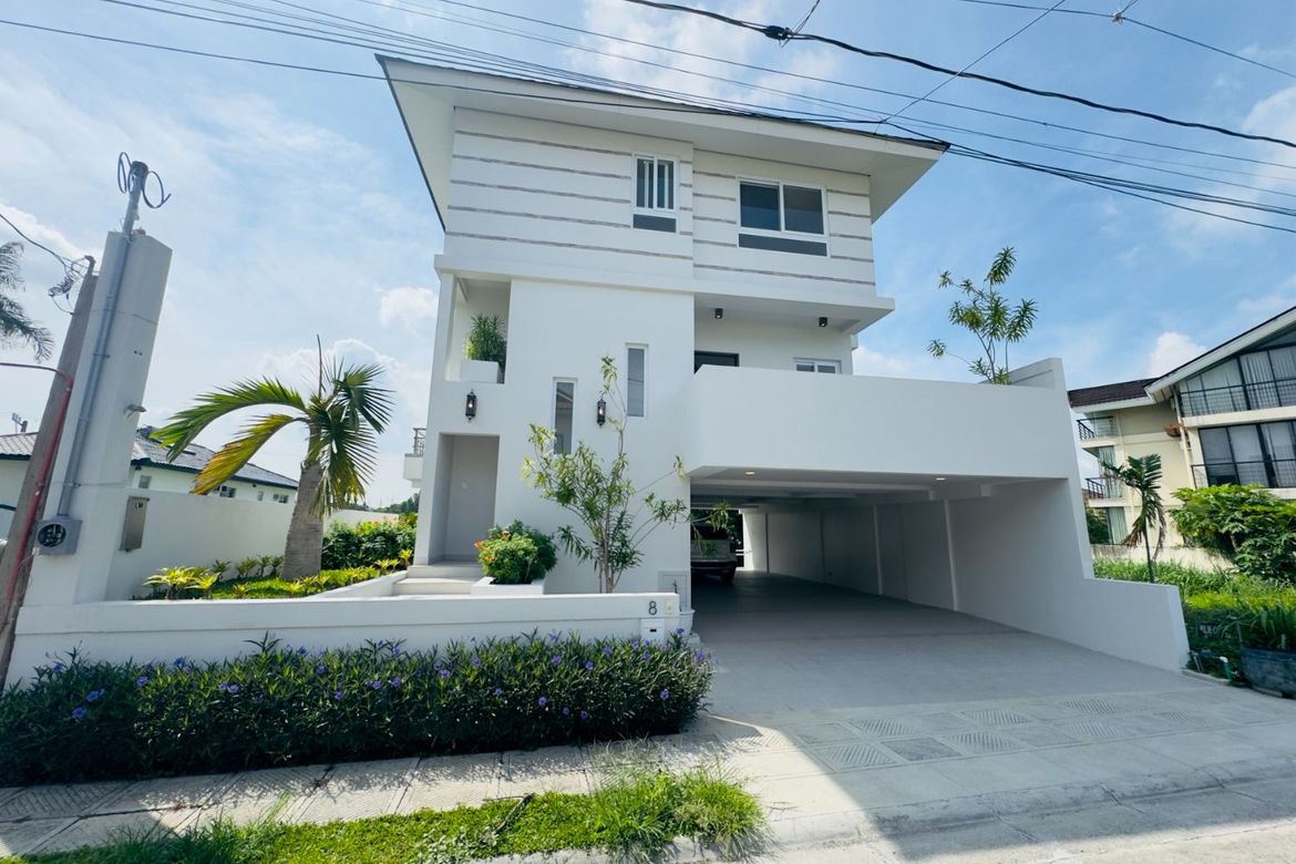 6 Bedroom House for Sale in Molino IV, Bacoor, Cavite – photo 2