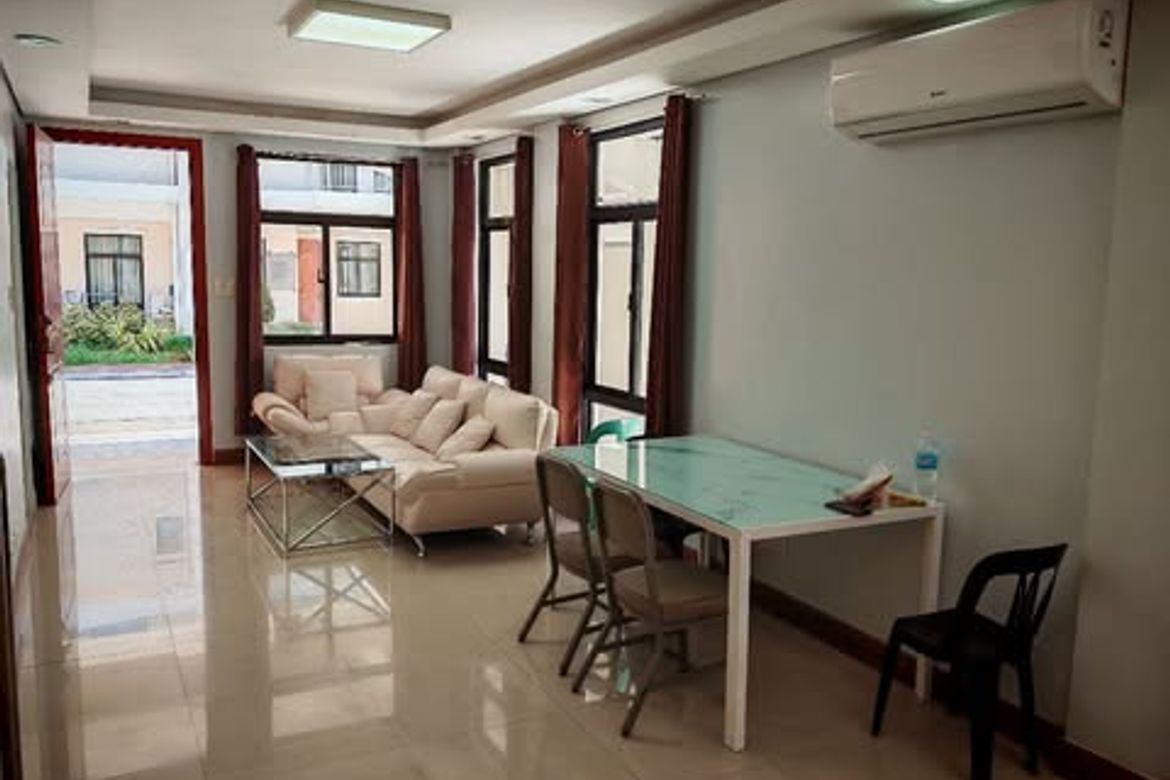 6 Bedroom House for Sale in Moonwalk, Parañaque, Metro Manila – photo 3