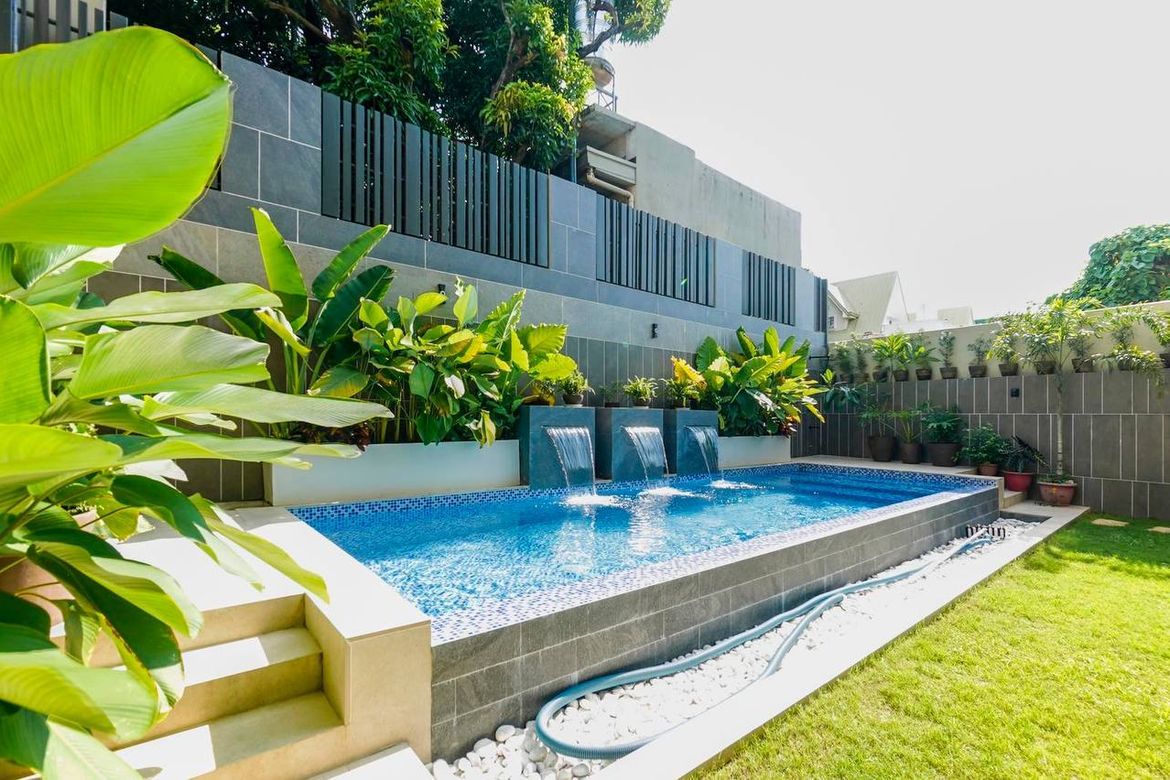 6 Bedroom House for Sale in Moonwalk, Parañaque, Metro Manila – photo 4