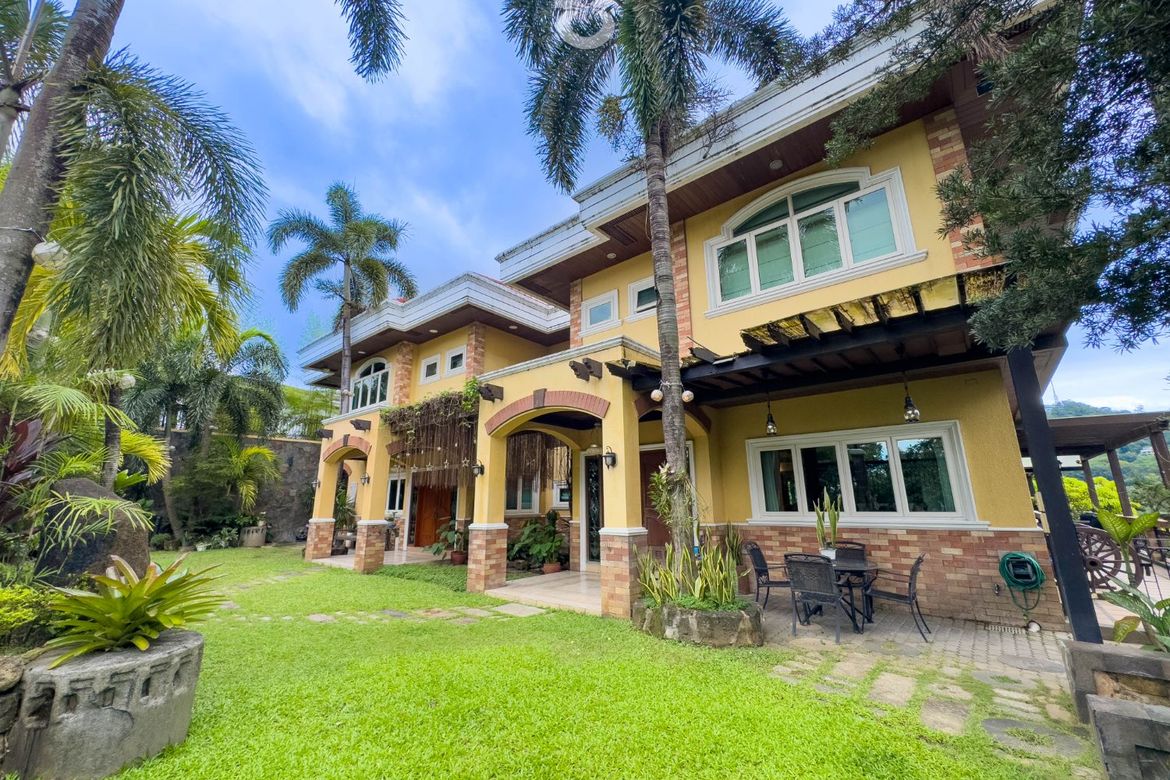 6 Bedroom House for Sale in Muntingdilaw, Antipolo, Rizal