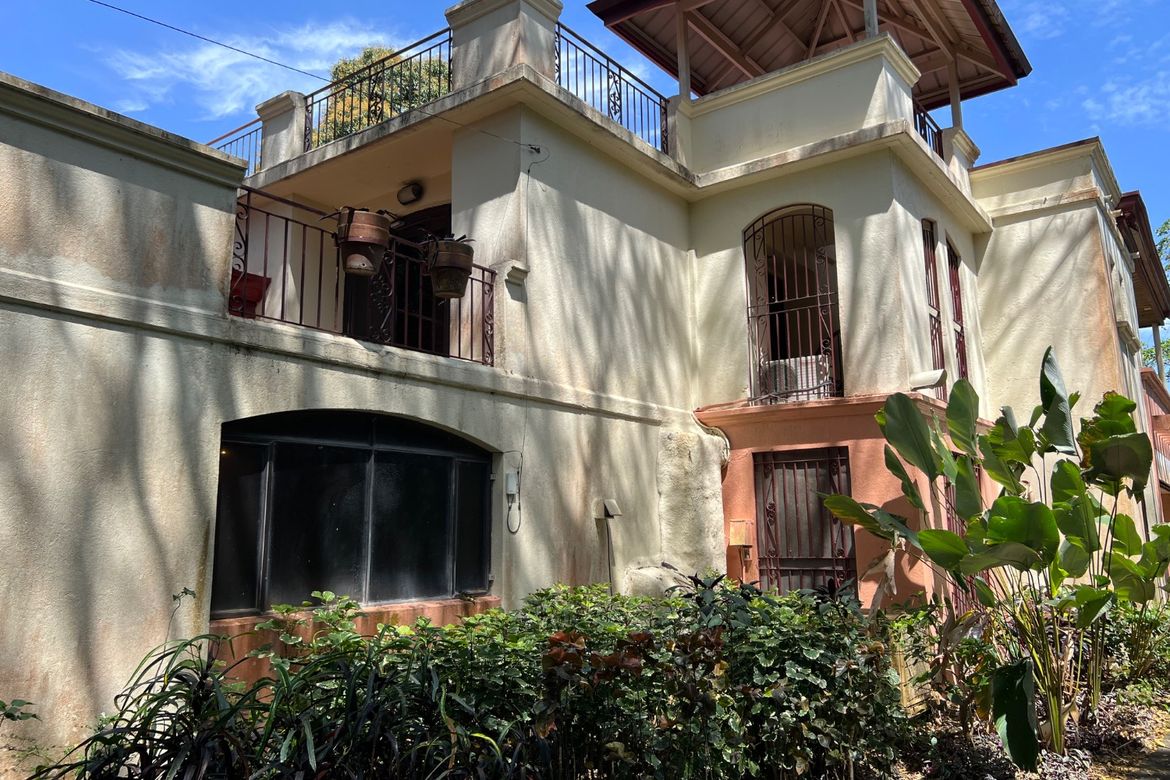 6 Bedroom House for Sale in Old Cabalan, Olongapo, Zambales – photo 2