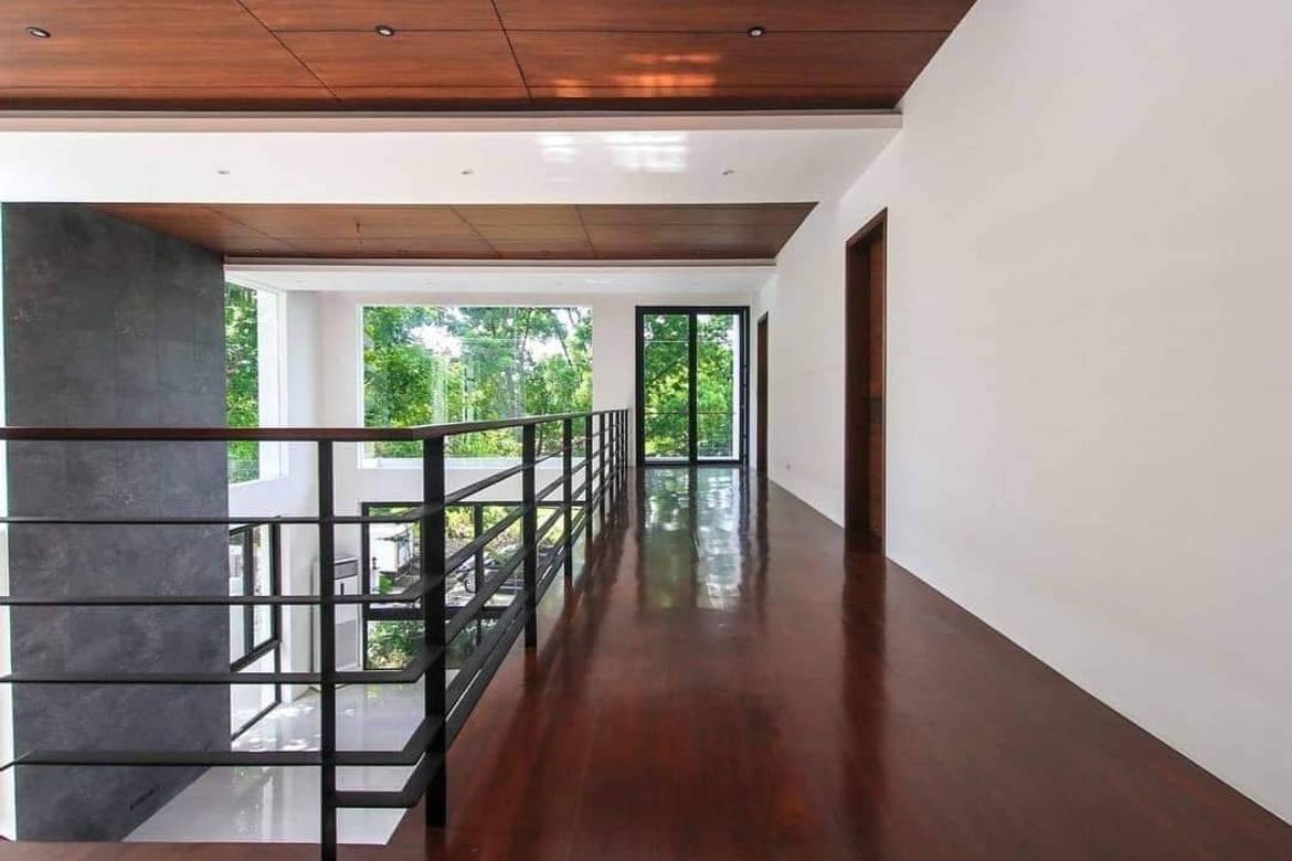 6 Bedroom House for Sale in Pansol, Quezon City, Metro Manila – photo 3