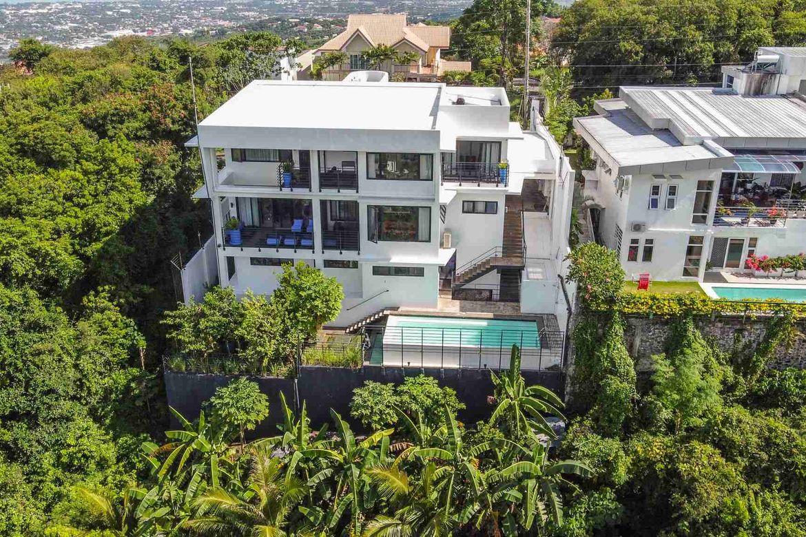6 Bedroom House for Sale in Pardo, Cebu City, Cebu