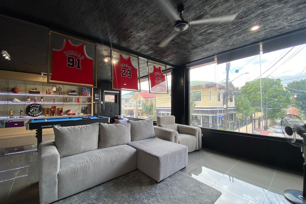 6 Bedroom House for Sale in Pasong Tamo, Quezon City, Metro Manila – photo 4