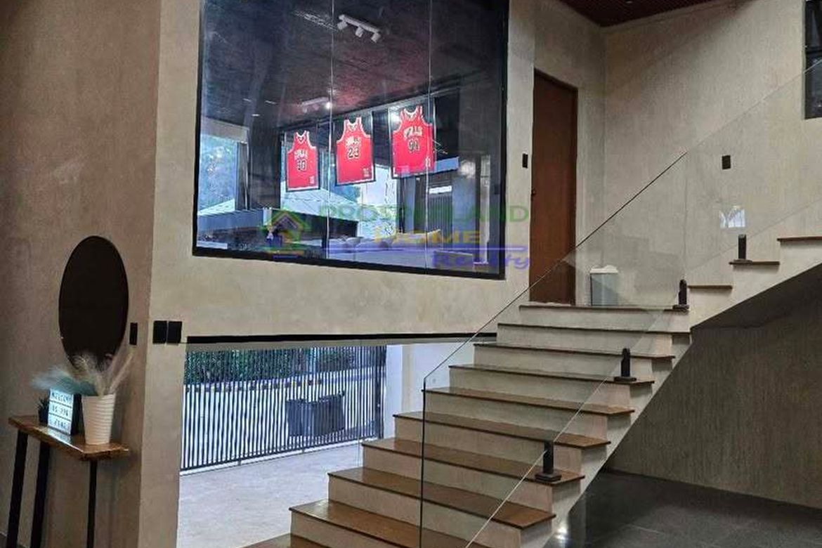 6 Bedroom House for Sale in Pasong Tamo, Quezon City, Metro Manila – photo 4