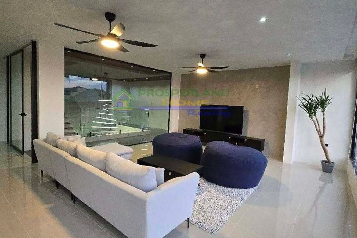 6 Bedroom House for Sale in Pasong Tamo, Quezon City, Metro Manila – photo 6