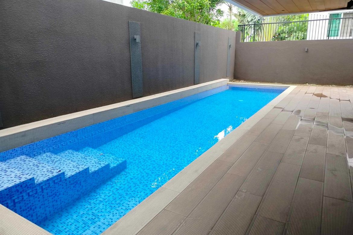 6 Bedroom House for Sale in Pasong Tamo, Quezon City, Metro Manila – photo 8