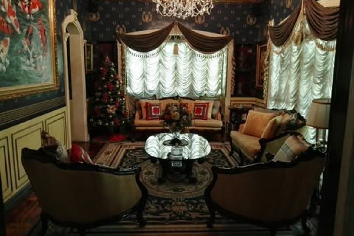 6 Bedroom House for Sale in Pilar, Las Piñas, Metro Manila