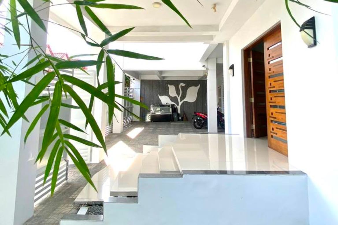 6 Bedroom House for Sale in Pilar, Las Piñas, Metro Manila – photo 3