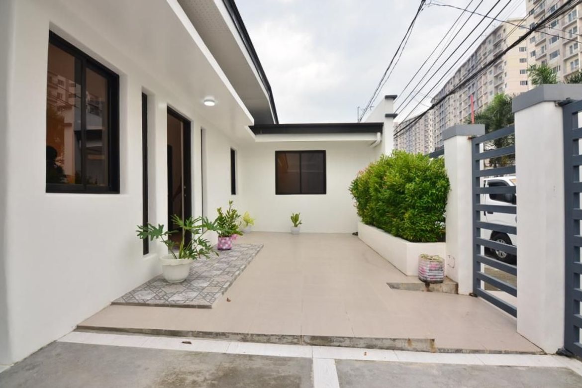 6 Bedroom House for Sale in Pilar, Las Piñas, Metro Manila – photo 3