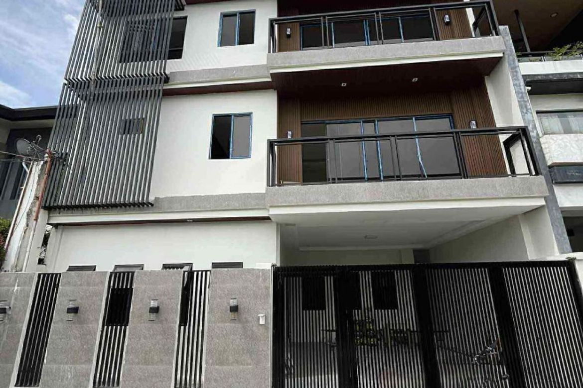 6 Bedroom House for Sale in Pinagbuhatan, Pasig, Metro Manila