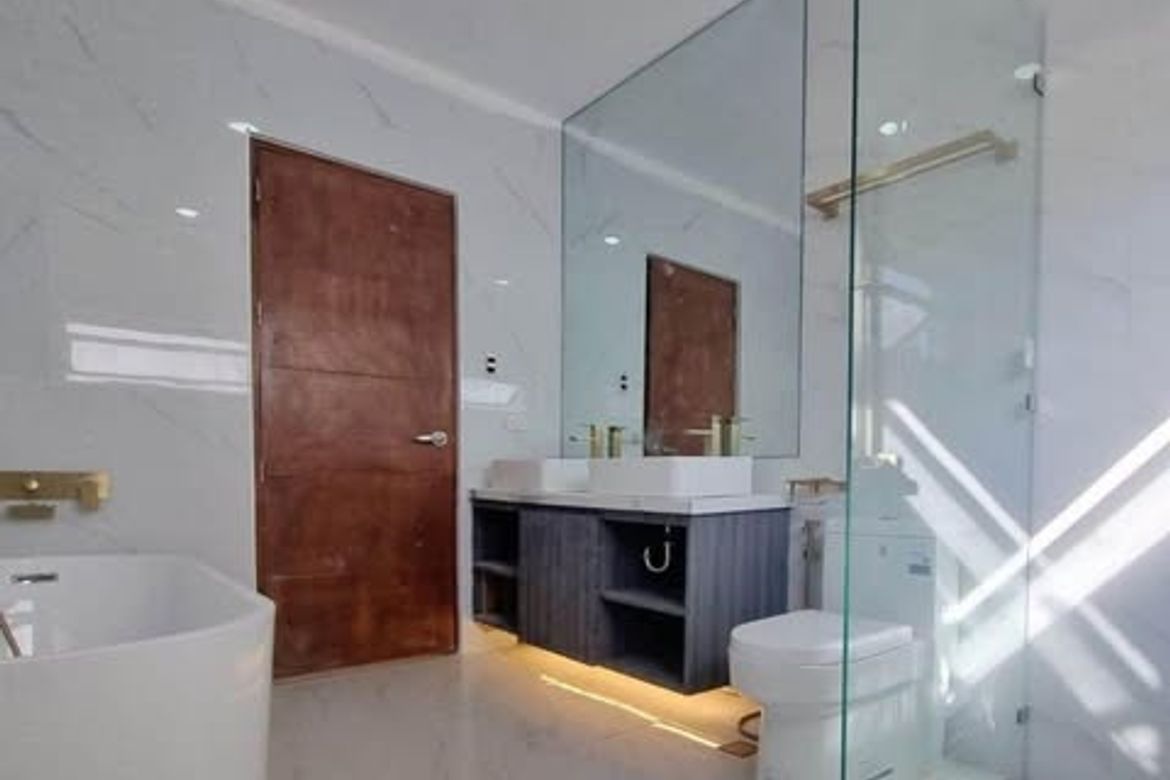 6 Bedroom House for Sale in Pinagbuhatan, Pasig, Metro Manila – photo 3