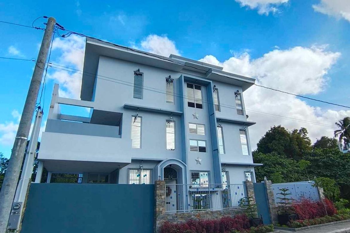 6 Bedroom House for Sale in Poblacion Barangay 9, Lipa, Batangas – photo 4