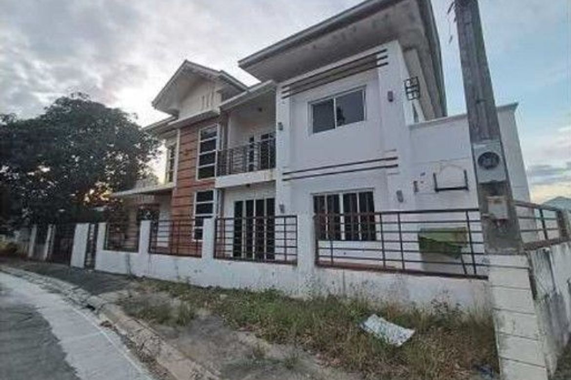 6 Bedroom House for Sale in Poblacion Sur, Santa Barbara, Pangasinan – photo 7