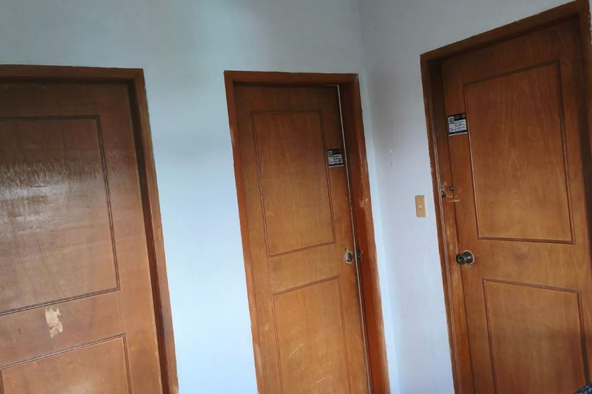6 Bedroom House for Sale in Pulang Lupa Dos, Las Piñas, Metro Manila – photo 5