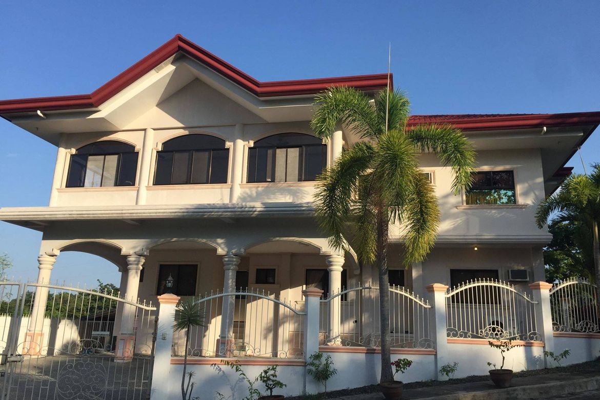 6 Bedroom House for Sale in Rancho Palos Verdes Golf and Residential Estates, Mandug, Davao City, Davao del Sur