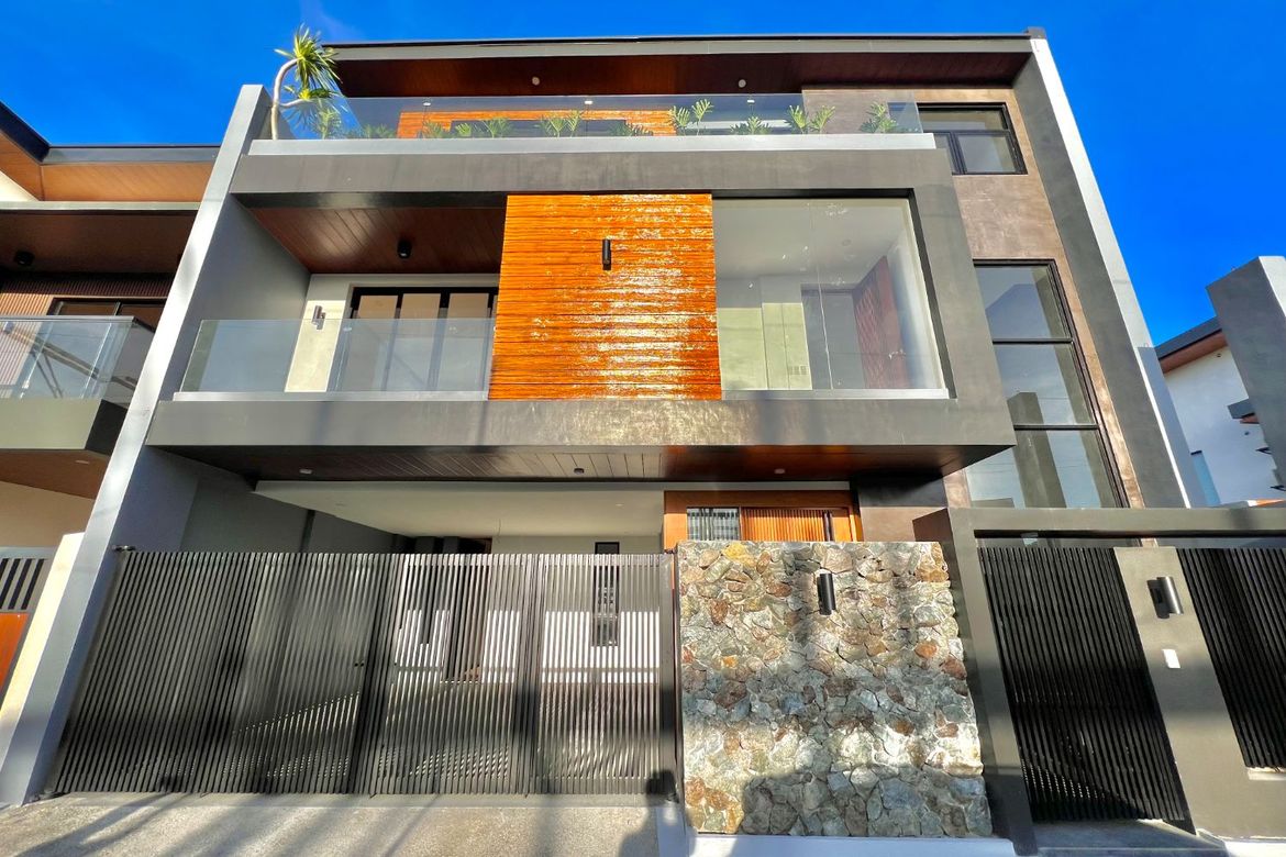 6 Bedroom House for Sale in San Andres, Cainta, Rizal